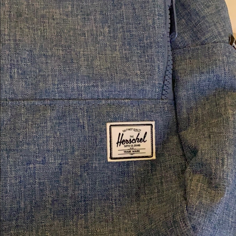 Herschel Backpack🌙 - Picture 3 of 5